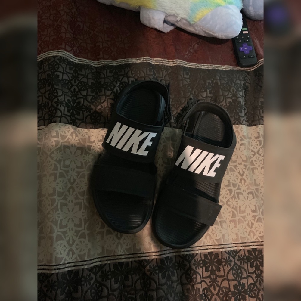 Nike Trajun Sandals